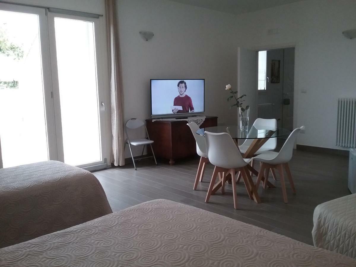 Li Curti B&B Melissano Exterior photo